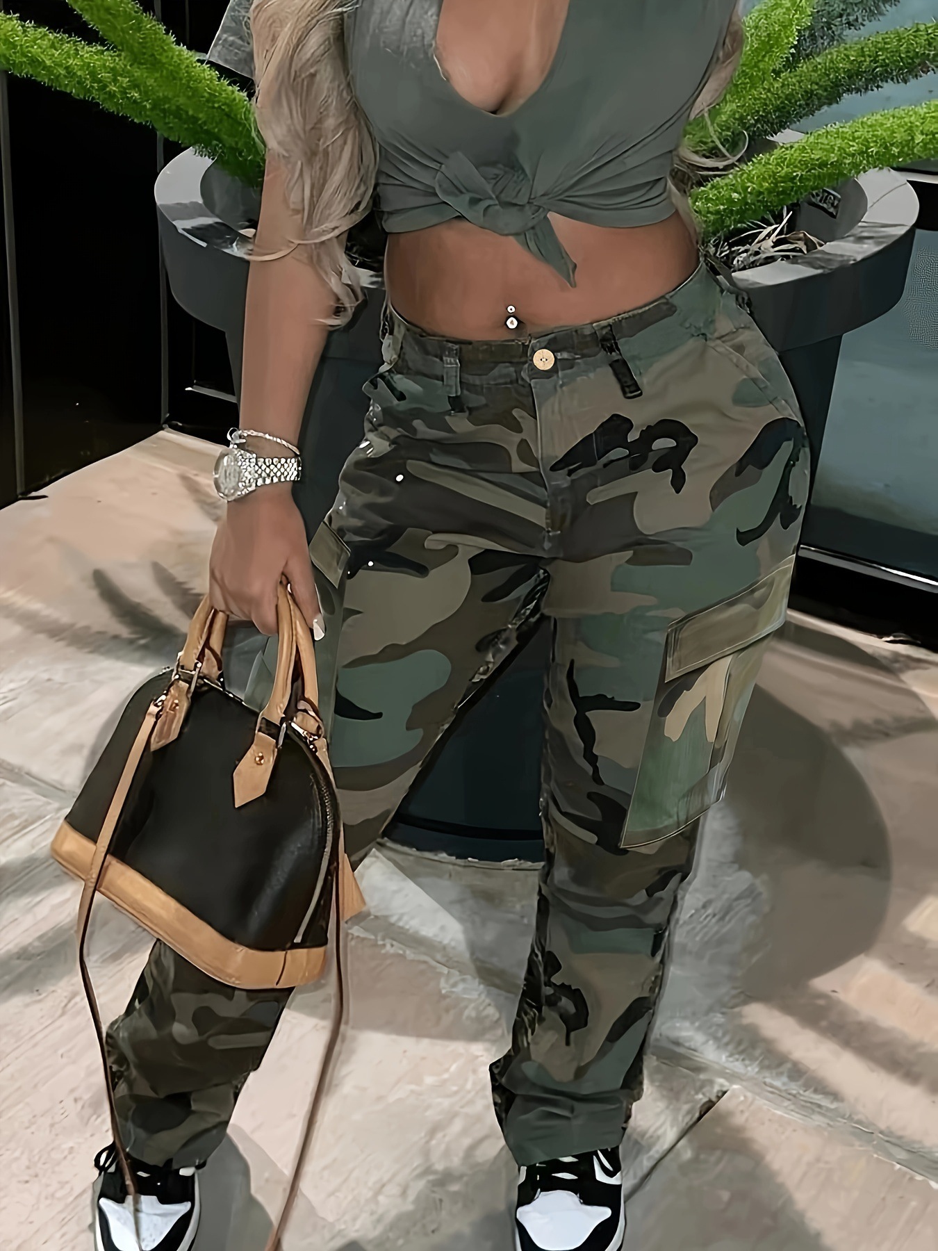 Women'S Fashion Utility Pants - بنطلون كارجو نسائي بنقشة التمويه -