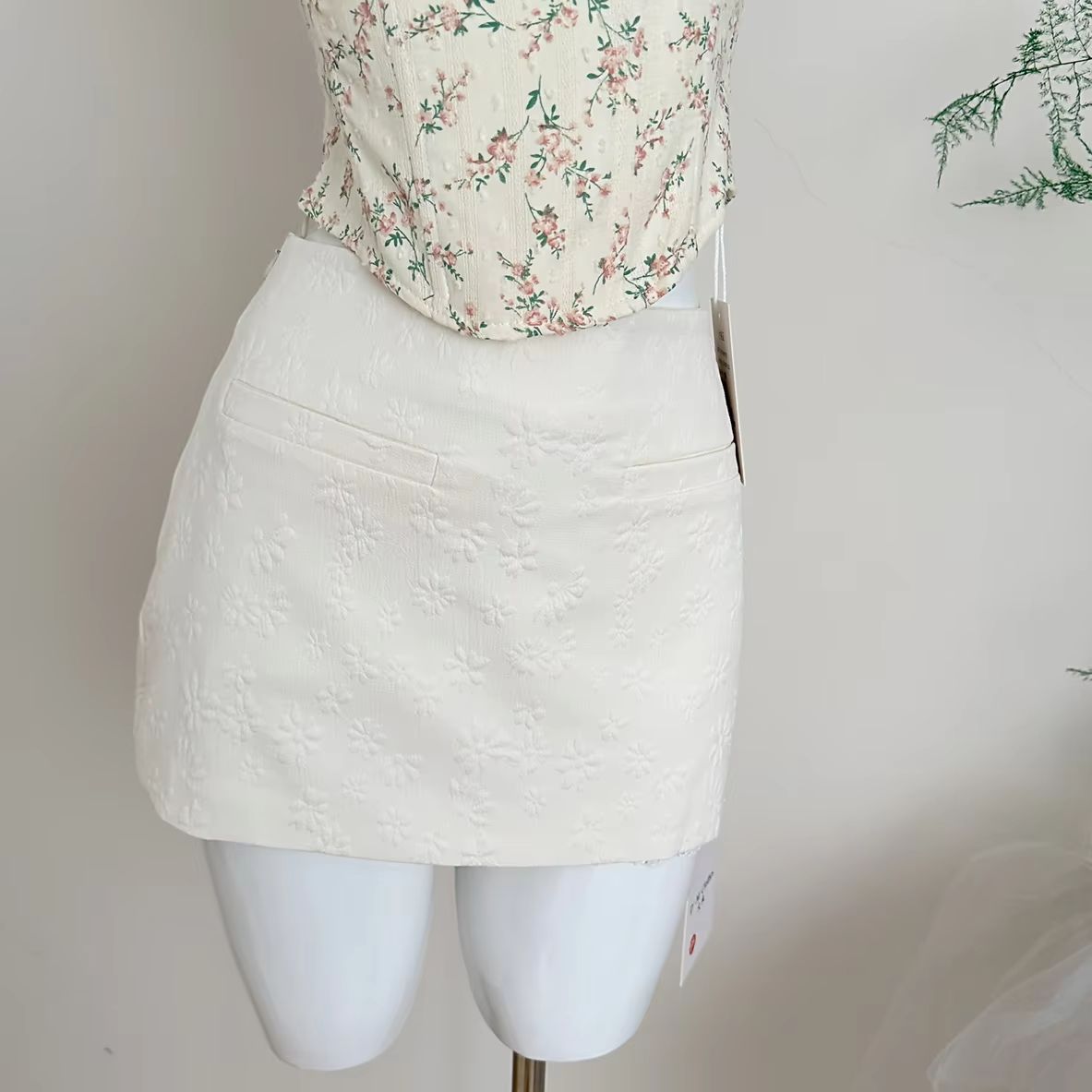 طقم تنورة نسائي من قطعتين، توب - مراجعة Asymmetric Top Women وسعره