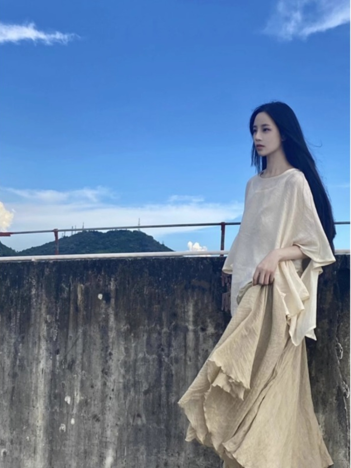 طقم تنورة فضفاضة على الطراز ال - مراجعة Asymmetric Top Women وسعره
