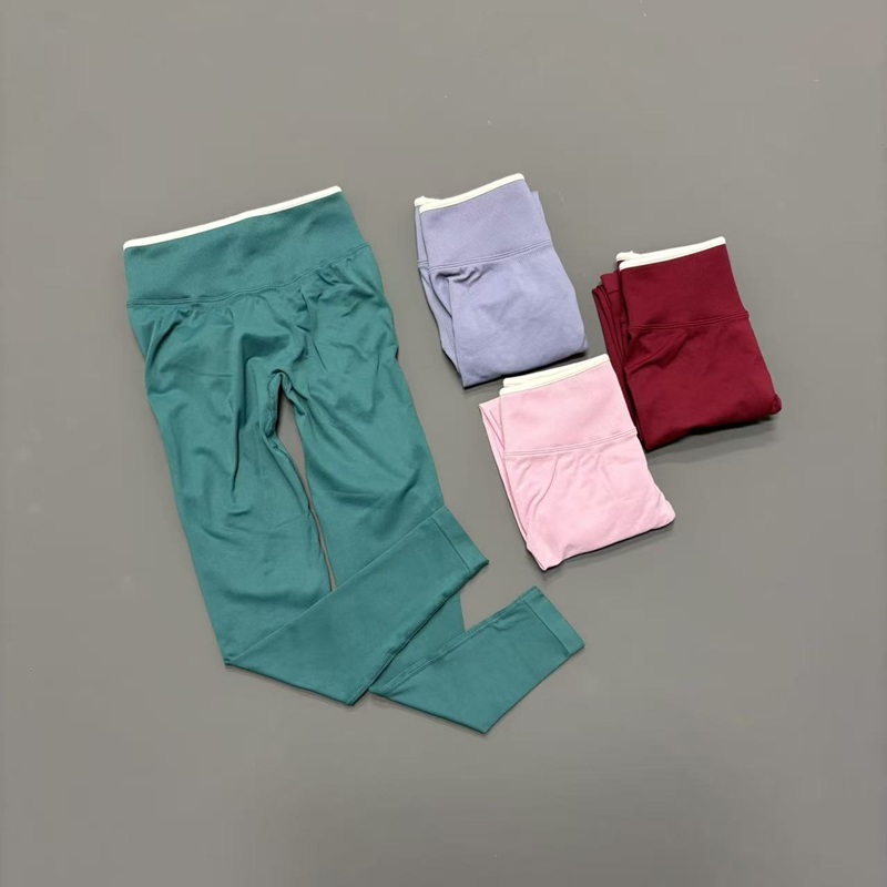 بنطلونات سكولبت سكرانش للنساء  - مراجعة High Waist Leggings وسعره