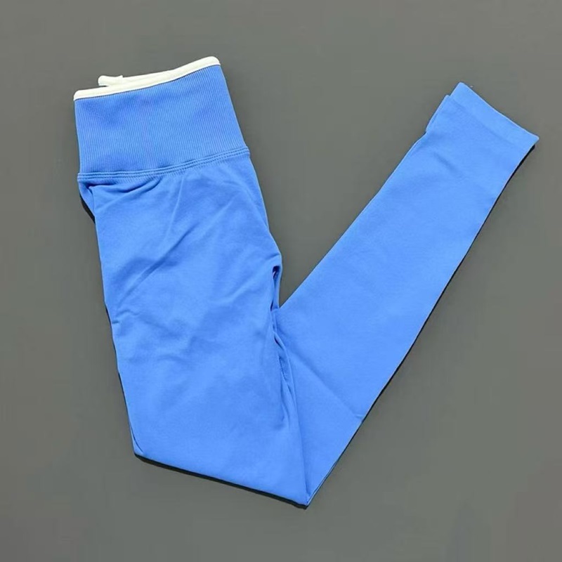 بنطلونات سكولبت سكرانش للنساء  - مراجعة High Waist Leggings وسعره