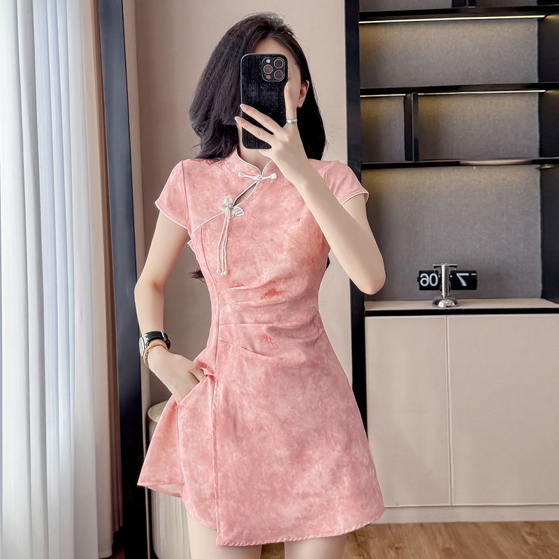 طقم شيونغسام جديد على الطراز ا - مراجعة Ruched Dress Mini وسعره